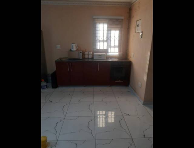 3 BEDROOM PROPERTY TO RENT IN PROTEA GLEN